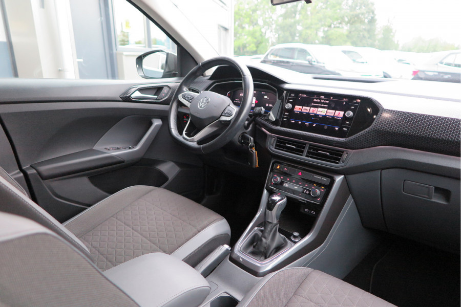 Volkswagen T-Cross 1.0 TSI 110pk DSG Style, Led, Virtual Cockpit, Navigatie, Stoelverwarming, DAB+ ,Carplay ,etc .