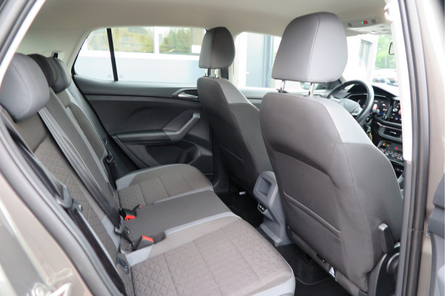 Volkswagen T-Cross 1.0 TSI 110pk DSG Style, Led, Virtual Cockpit, Navigatie, Stoelverwarming, DAB+ ,Carplay ,etc .