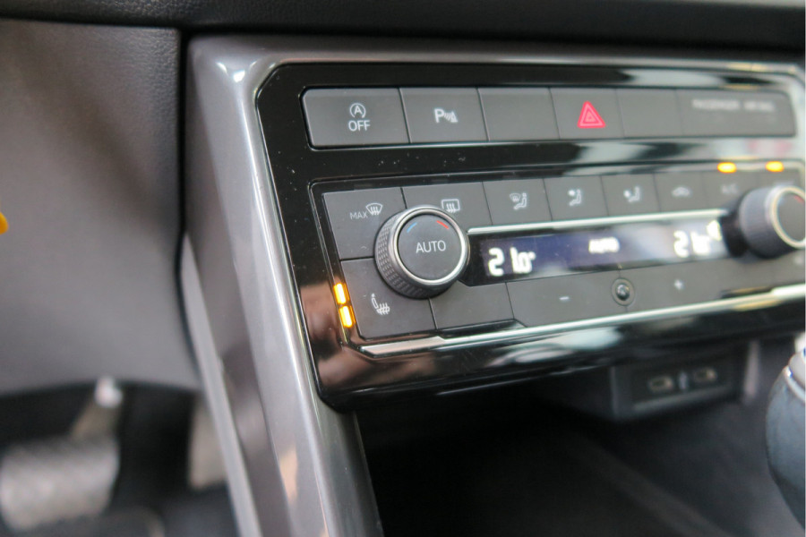 Volkswagen T-Cross 1.0 TSI 110pk DSG Style, Led, Virtual Cockpit, Navigatie, Stoelverwarming, DAB+ ,Carplay ,etc .