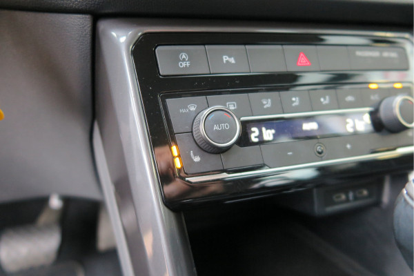 Volkswagen T-Cross 1.0 TSI 110pk DSG Style, Led, Virtual Cockpit, Navigatie, Stoelverwarming, DAB+ ,Carplay ,etc .
