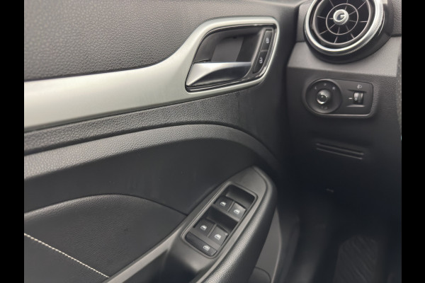MG ZS EV Luxury 45 kWh {SoH-87%} (INCL-BTW) Aut. *PANO | LEATHER | CCS-FASTLOADER | KEYLESS | NAVI-FULLMAP | ADAPTIVE-CRUISE | CAMERA | HEATED-SPORTSEATS | CARPLAY | BLINDSPOT | DAB | LANE-ASSIST | 17''ALU*