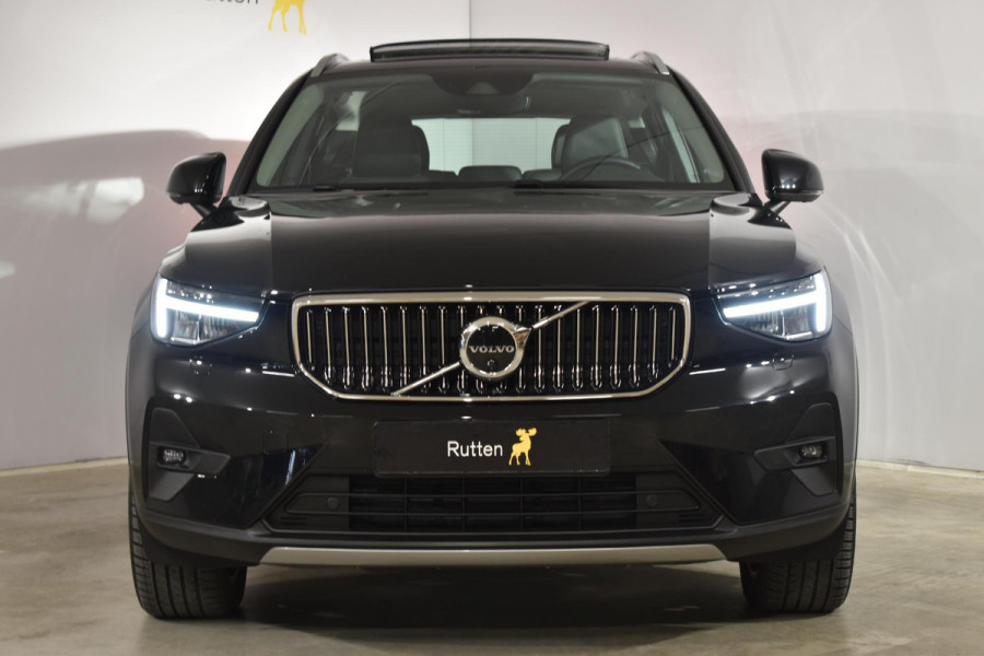 Volvo XC40 T5 262PK Recharge Inscription / Adaptive Cruise Control / Leren bekleding / Elektrisch verstelbare stoelen met geheugen / Stoel- en stuurverwarming / Elektrisch panorama schuifdak / Trekhaak elektrisch uitklapbaar/ Elektrische achterklep / Achteruitrijcamera / Parkeersensoren V+A