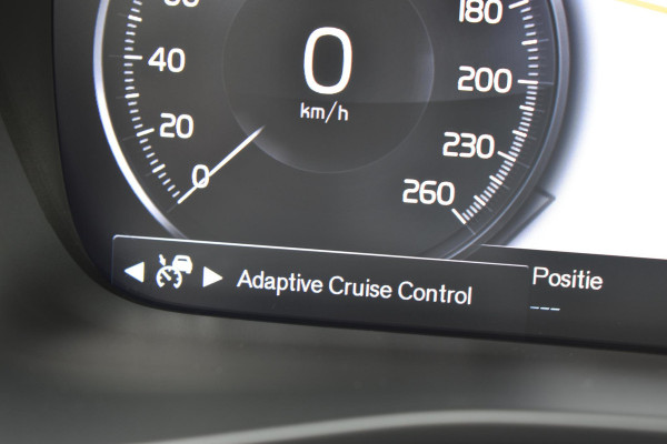 Volvo XC40 T5 262PK Recharge Inscription / Adaptive Cruise Control / Leren bekleding / Elektrisch verstelbare stoelen met geheugen / Stoel- en stuurverwarming / Elektrisch panorama schuifdak / Trekhaak elektrisch uitklapbaar/ Elektrische achterklep / Achteruitrijcamera / Parkeersensoren V+A