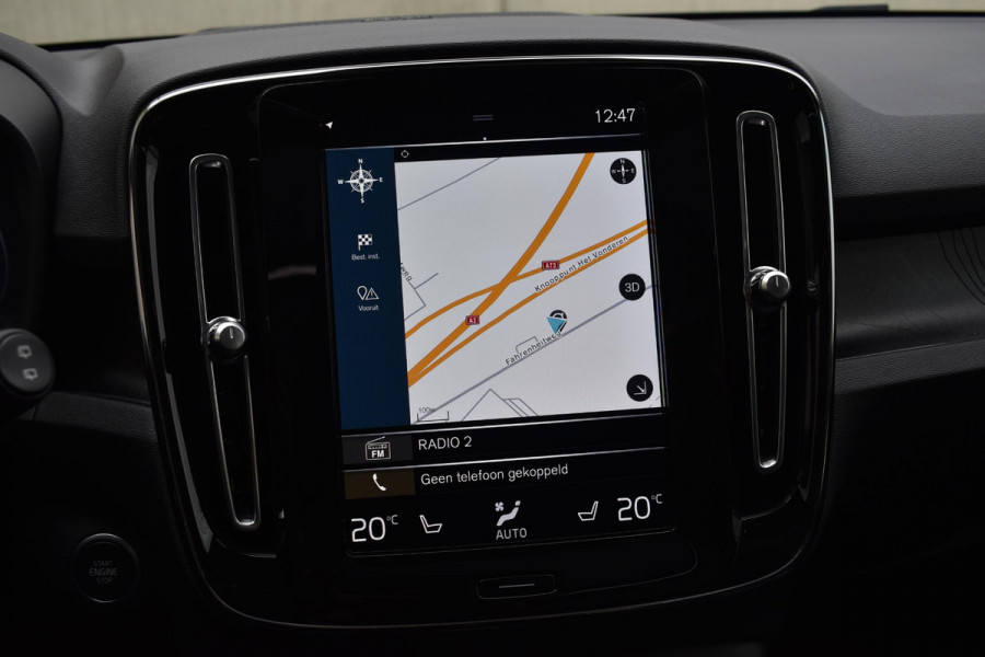Volvo XC40 T5 262PK Recharge Inscription / Adaptive Cruise Control / Leren bekleding / Elektrisch verstelbare stoelen met geheugen / Stoel- en stuurverwarming / Elektrisch panorama schuifdak / Trekhaak elektrisch uitklapbaar/ Elektrische achterklep / Achteruitrijcamera / Parkeersensoren V+A