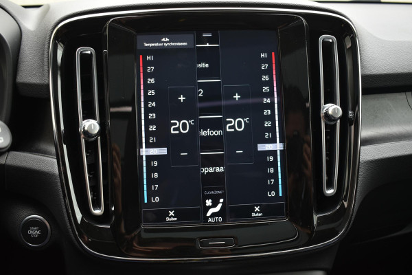 Volvo XC40 T5 262PK Recharge Inscription / Adaptive Cruise Control / Leren bekleding / Elektrisch verstelbare stoelen met geheugen / Stoel- en stuurverwarming / Elektrisch panorama schuifdak / Trekhaak elektrisch uitklapbaar/ Elektrische achterklep / Achteruitrijcamera / Parkeersensoren V+A
