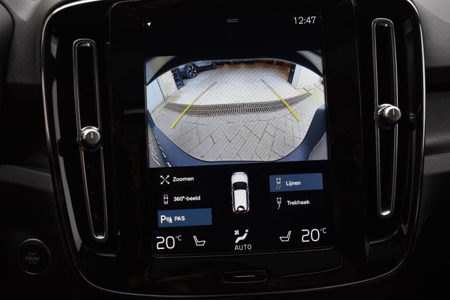 Volvo XC40 T5 262PK Recharge Inscription / Adaptive Cruise Control / Leren bekleding / Elektrisch verstelbare stoelen met geheugen / Stoel- en stuurverwarming / Elektrisch panorama schuifdak / Trekhaak elektrisch uitklapbaar/ Elektrische achterklep / Achteruitrijcamera / Parkeersensoren V+A