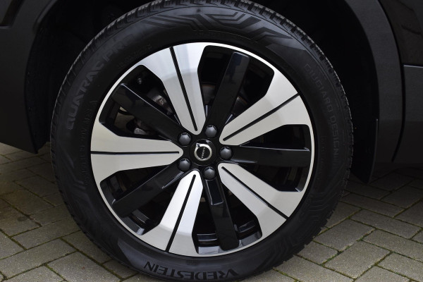 Volvo XC40 T5 262PK Recharge Inscription / Adaptive Cruise Control / Leren bekleding / Elektrisch verstelbare stoelen met geheugen / Stoel- en stuurverwarming / Elektrisch panorama schuifdak / Trekhaak elektrisch uitklapbaar/ Elektrische achterklep / Achteruitrijcamera / Parkeersensoren V+A