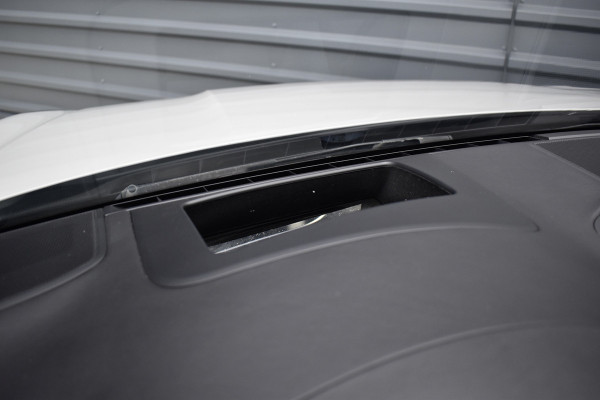 Porsche Cayenne Coupé 3.0 E-Hybrid Platinum Edition SportDesign *Krijt* | Sportuitlaat | Panorama | ACC | Trekhaak | Ventilatie | Achterasbesturing | Bose | Head-Up | 22'' Wielen |