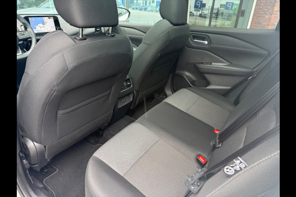 Nissan QASHQAI 1.3 MHEV Xtronic Premiere Edition - Automaat - Panodak - Navi - Trekhaak - Org.NL