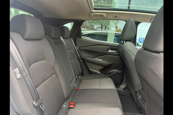 Nissan QASHQAI 1.3 MHEV Xtronic Premiere Edition - Automaat - Panodak - Navi - Trekhaak - Org.NL