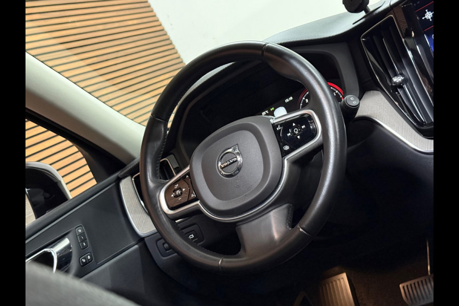Volvo XC60 2.0 T5 Inscription | 250PK | Automaat | Leder | Camera | Trekhaak | Pano | Navi | 12,3” Digitaal Display