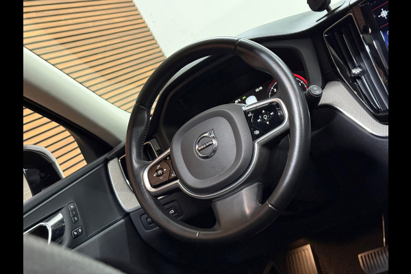 Volvo XC60 2.0 T5 Inscription | 250PK | Automaat | Leder | Camera | Trekhaak | Pano | Navi | 12,3” Digitaal Display