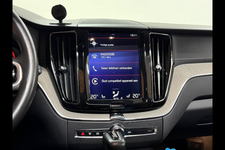 Volvo XC60 2.0 T5 Inscription | 250PK | Automaat | Leder | Camera | Trekhaak | Pano | Navi | 12,3” Digitaal Display
