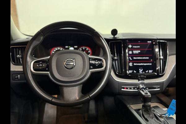 Volvo XC60 2.0 T5 Inscription | 250PK | Automaat | Leder | Camera | Trekhaak | Pano | Navi | 12,3” Digitaal Display