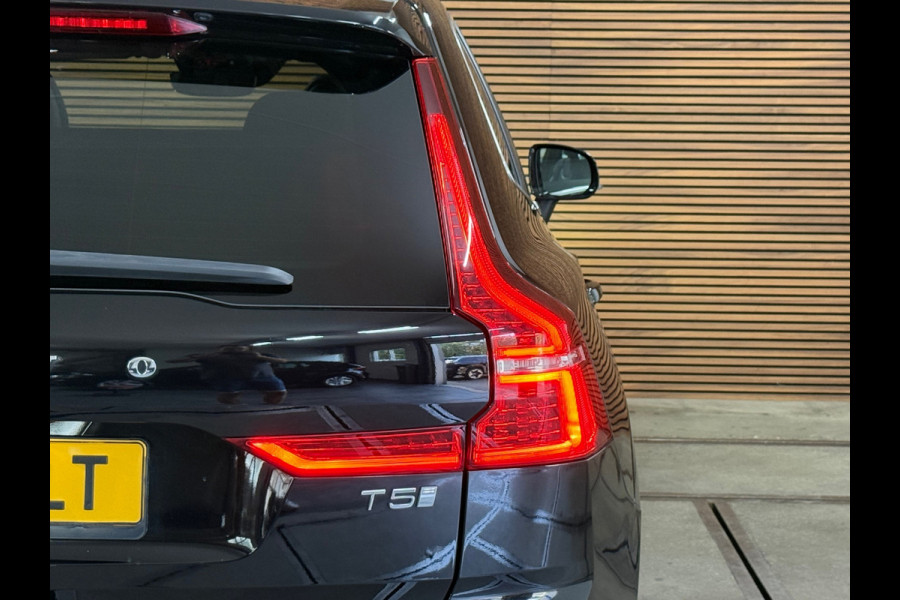 Volvo XC60 2.0 T5 Inscription | 250PK | Automaat | Leder | Camera | Trekhaak | Pano | Navi | 12,3” Digitaal Display