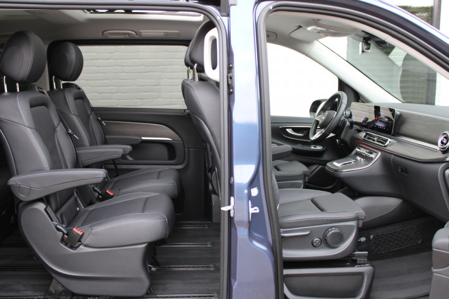 Mercedes-Benz Eqv 300 L2 / AMG / Panorama / Luchtvering / 7-Persoons / Slaapbank / 360 Camera / Vol Opties / NIEUWSTAAT