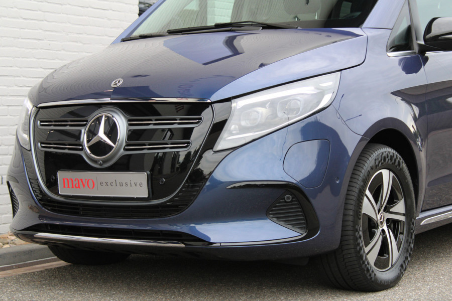 Mercedes-Benz Eqv 300 L2 / AMG / Panorama / Luchtvering / 7-Persoons / Slaapbank / 360 Camera / Vol Opties / NIEUWSTAAT