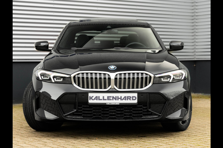 BMW 3-serie 330e M-Sport - LCI 2 - Schuifdak - Trekhaak - Widescreen - Hifi - Camera