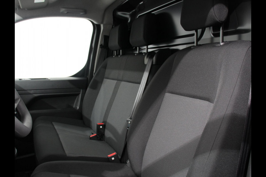 Opel Vivaro 1.5 Diesel 120pk L3 Apple Carplay /  Android Auto Parkeersensoren V+A Trekhaak Camera Navigatie Cruise Control LED koplampen houten afwerking laadruimte