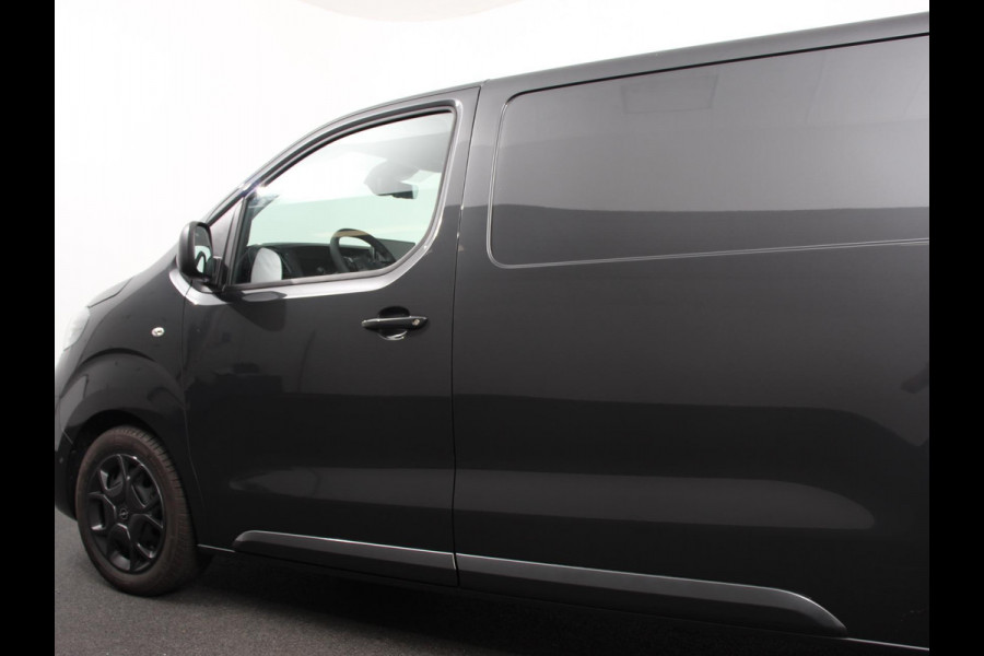 Opel Vivaro 1.5 Diesel 120pk L3 Apple Carplay /  Android Auto Parkeersensoren V+A Trekhaak Camera Navigatie Cruise Control LED koplampen houten afwerking laadruimte