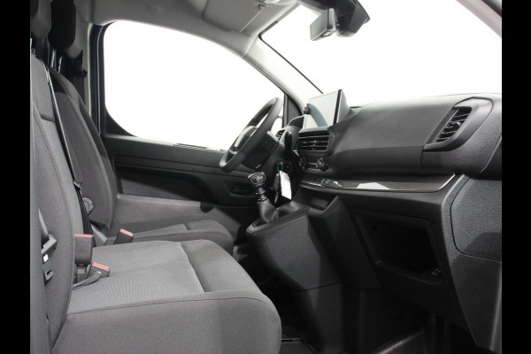 Opel Vivaro 1.5 Diesel 120pk L3 Apple Carplay /  Android Auto Parkeersensoren V+A Trekhaak Camera Navigatie Cruise Control LED koplampen houten afwerking laadruimte
