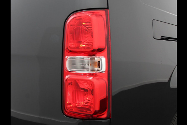 Opel Vivaro 1.5 Diesel 120pk L3 Apple Carplay /  Android Auto Parkeersensoren V+A Trekhaak Camera Navigatie Cruise Control LED koplampen houten afwerking laadruimte