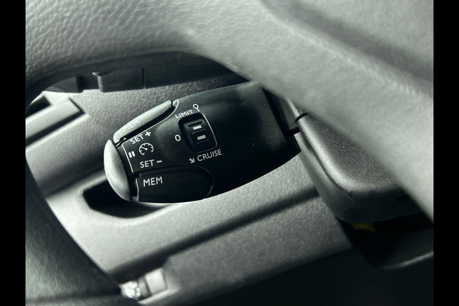Opel Vivaro 2.0 BlueHDi 145PK L3 Automaat Airco Navigatie Apple Carplay/ Android Auto Trekhaak Sidebars