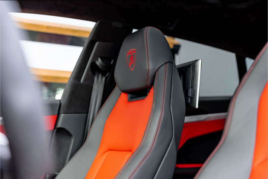 Lamborghini Urus 4.0 V8 | CT Carbon Widebody | Pano | B&O 3D | Stoelkoeling