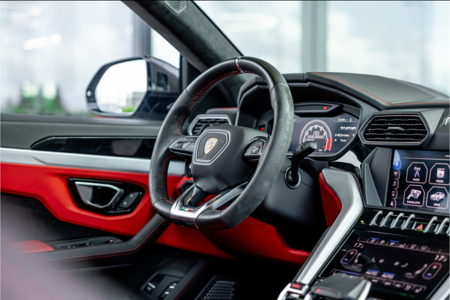 Lamborghini Urus 4.0 V8 | CT Carbon Widebody | Pano | B&O 3D | Stoelkoeling