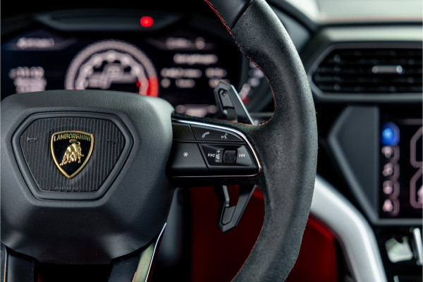 Lamborghini Urus 4.0 V8 | CT Carbon Widebody | Pano | B&O 3D | Stoelkoeling