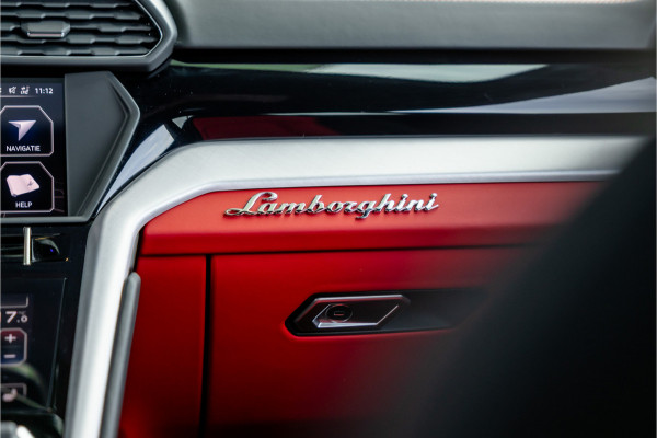 Lamborghini Urus 4.0 V8 | CT Carbon Widebody | Pano | B&O 3D | Stoelkoeling