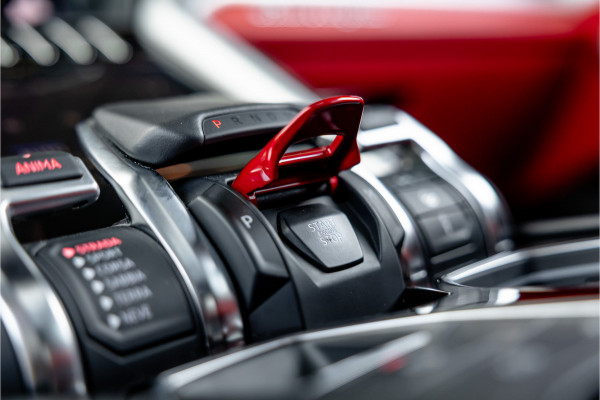 Lamborghini Urus 4.0 V8 | CT Carbon Widebody | Pano | B&O 3D | Stoelkoeling