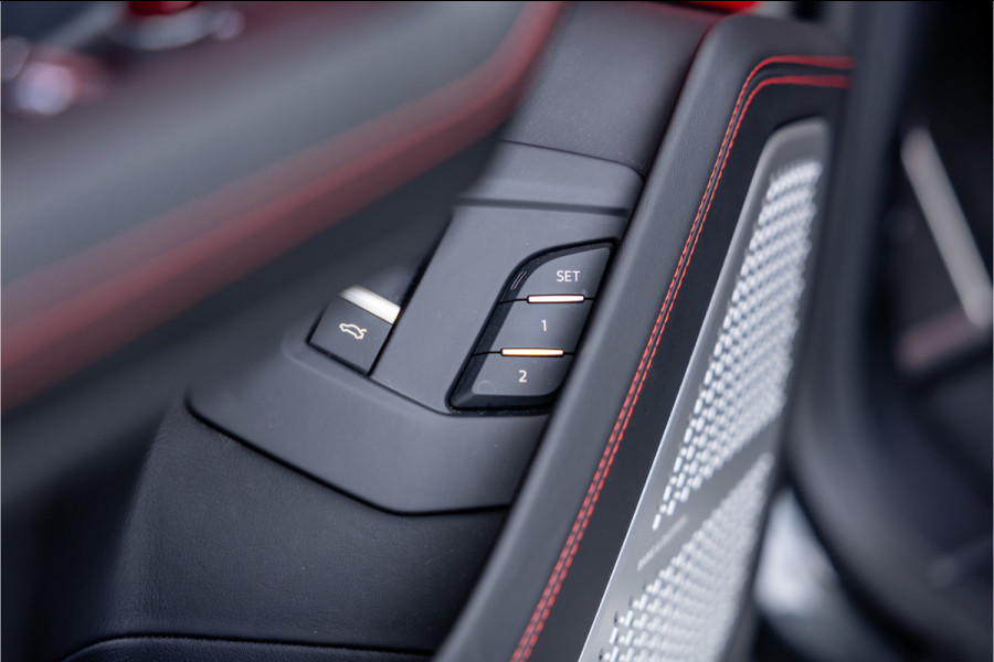Lamborghini Urus 4.0 V8 | CT Carbon Widebody | Pano | B&O 3D | Stoelkoeling