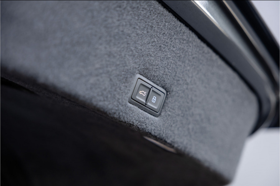 Lamborghini Urus 4.0 V8 | CT Carbon Widebody | Pano | B&O 3D | Stoelkoeling