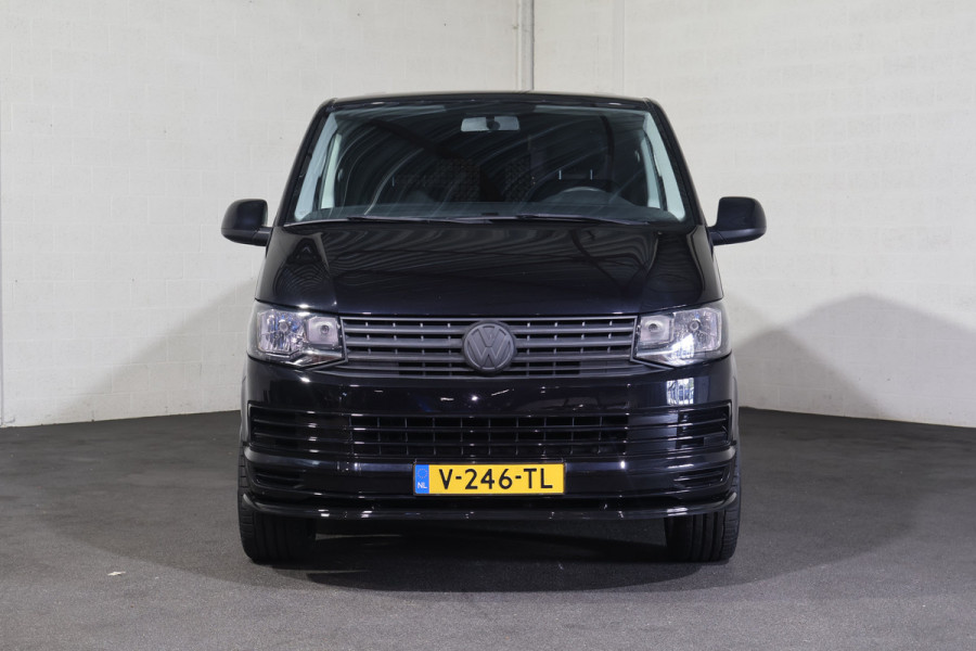 Volkswagen Transporter 2.0 TDI L1 H1 Black Edition
