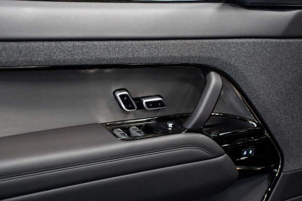 Land Rover Range Rover Sport 3.0 P460e Dynamic HSE PHEV *Panorama / Meridian 3D / Stoelventilatie + memory / HUD / Soft-Close / Surround-view*