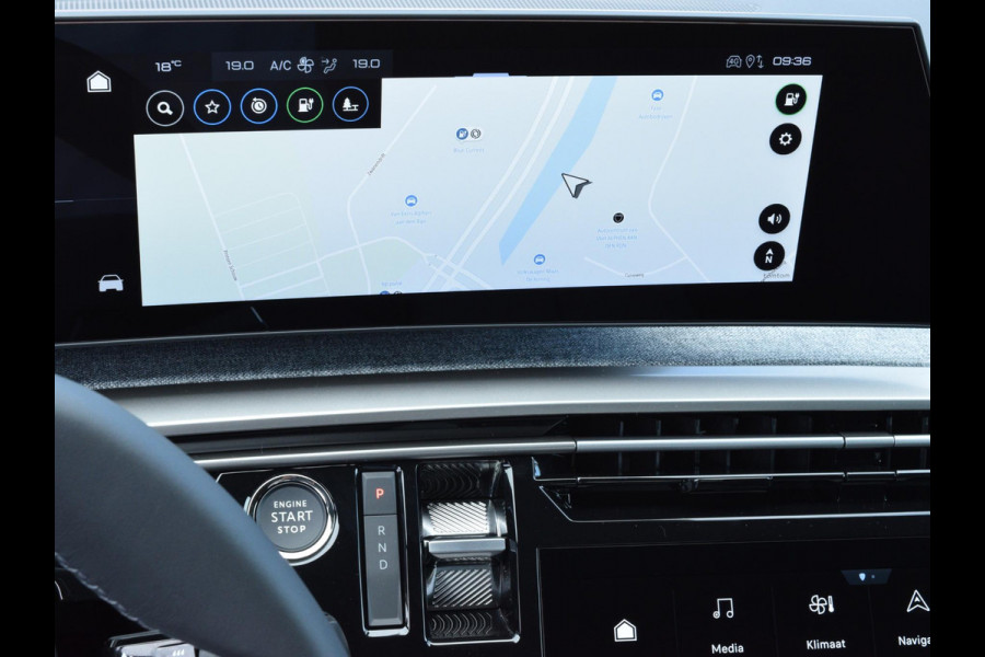 Peugeot E-5008 Allure Long Range 97 kWh 7p UIT VOORRAAD LEVERBAAR