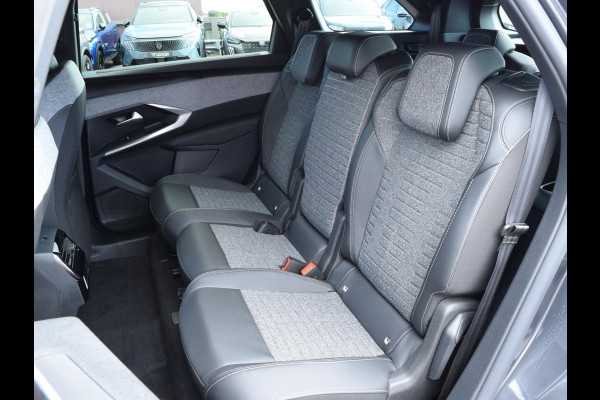 Peugeot E-5008 Allure Long Range 97 kWh 7p UIT VOORRAAD LEVERBAAR
