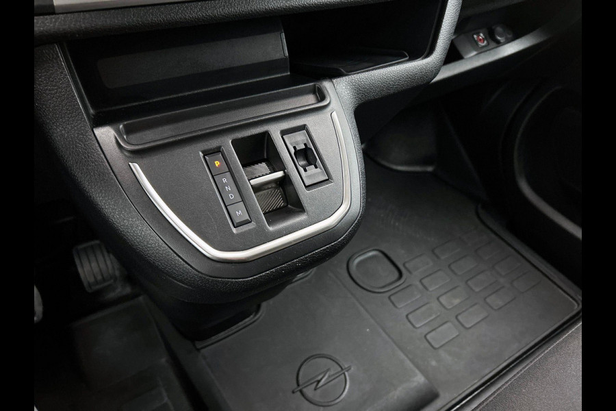 Opel Vivaro 2.0 180PK L3 Automaat Dubbele Cabine 2 schuifdeuren Android Auto/Apple CarPlay Navigatie Keyless Entry&Start Climate Control Camera Cruise Control Houten afwerking laadruimte Trekhaak lichtmetalen velgen