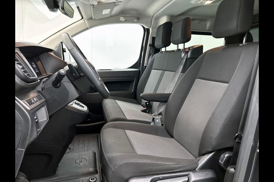 Opel Vivaro 2.0 180PK L3 Automaat Dubbele Cabine 2 schuifdeuren Android Auto/Apple CarPlay Navigatie Keyless Entry&Start Climate Control Camera Cruise Control Houten afwerking laadruimte Trekhaak lichtmetalen velgen