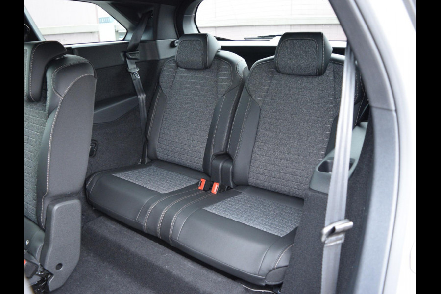 Peugeot 5008 1.2 Hybrid 145 Allure 7p UIT VOORRAAD LEVERBAAR