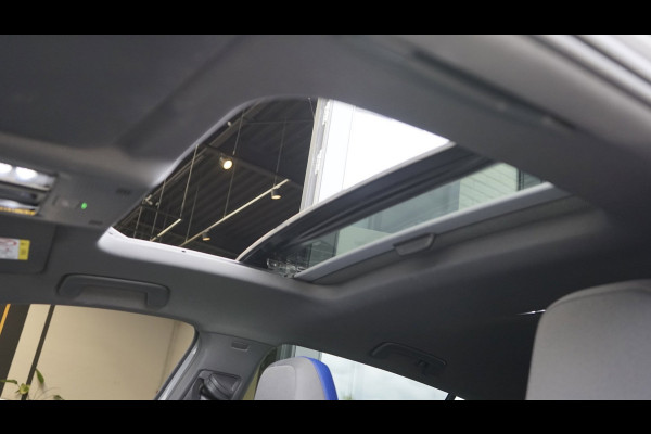 Volkswagen Golf 8 VIII GTE AUTOMAAT|ACC|AMBIANCE|CAMERA|CARPLAY|IQ LIGHT|KEYLESS|MODE|PANORAMA|TREKHAAK