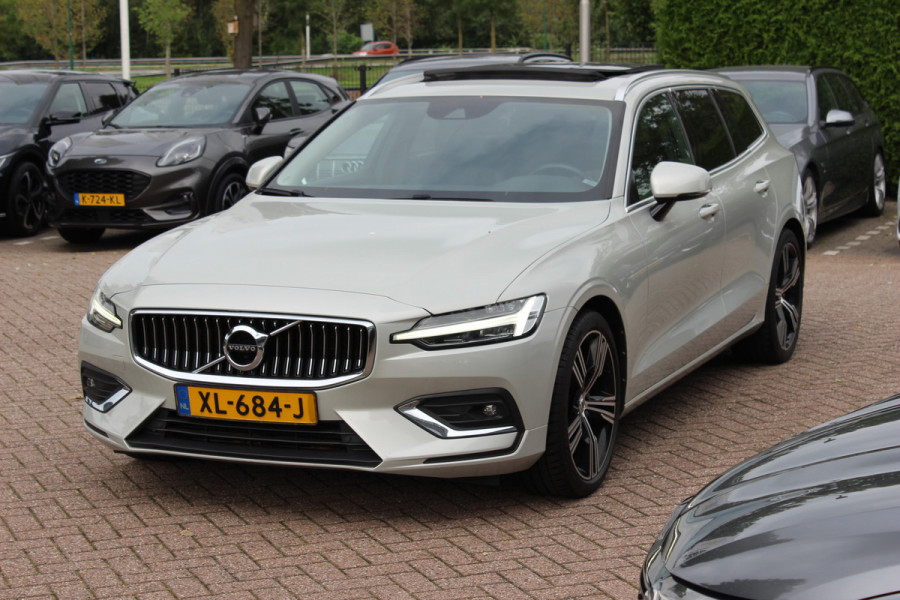 Volvo V60 2.0 T5 Inscription / Panoramadak / CarPlay / Parkeerhulp V+A / Harman Kardon / Leder / 18'' / Getint glas / Stoelverwarming / DAB / Adaptive Cruise Control