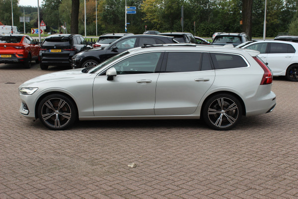 Volvo V60 2.0 T5 Inscription / Panoramadak / CarPlay / Parkeerhulp V+A / Harman Kardon / Leder / 18'' / Getint glas / Stoelverwarming / DAB / Adaptive Cruise Control