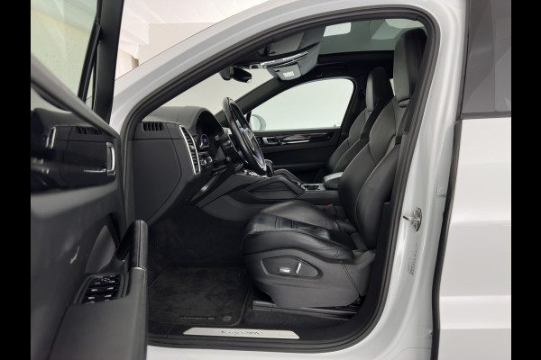 Porsche Cayenne Coupé 3.0 E-Hybrid (Plug-in) {SoH-100%} Aut. *PANO | SPORT-CHRONO | LEATHER | BOSE-AUDIO | FULL-LED | TOPVIEW | AIRSUSPENSION | DIGI-COCKPIT | HEATED-SPORTSEATS | DAB | NAVI-FULLMAP | PRIVACY-GLASS | SHIFTPADDLES | HEAD-UP | 21"ALU