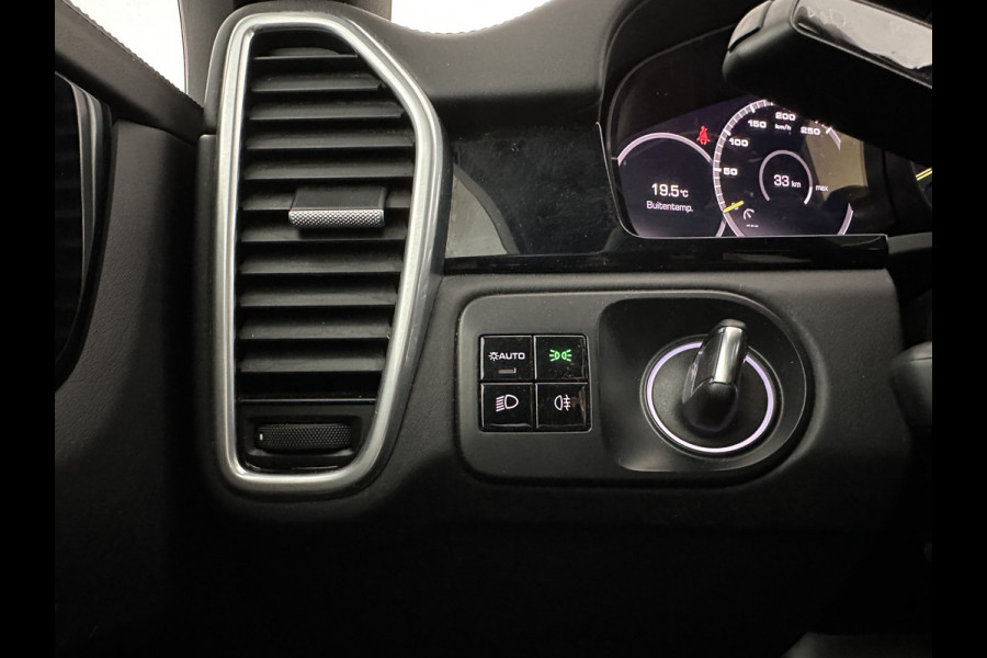 Porsche Cayenne Coupé 3.0 E-Hybrid (Plug-in) {SoH-100%} Aut. *PANO | SPORT-CHRONO | LEATHER | BOSE-AUDIO | FULL-LED | TOPVIEW | AIRSUSPENSION | DIGI-COCKPIT | HEATED-SPORTSEATS | DAB | NAVI-FULLMAP | PRIVACY-GLASS | SHIFTPADDLES | HEAD-UP | 21"ALU