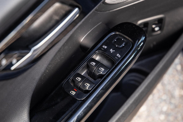 Mercedes-Benz C-Klasse Break C300e Business Line (PHEV) CARPLAY / CAMERA / LEER / PERFECT ONDERHOUDEN