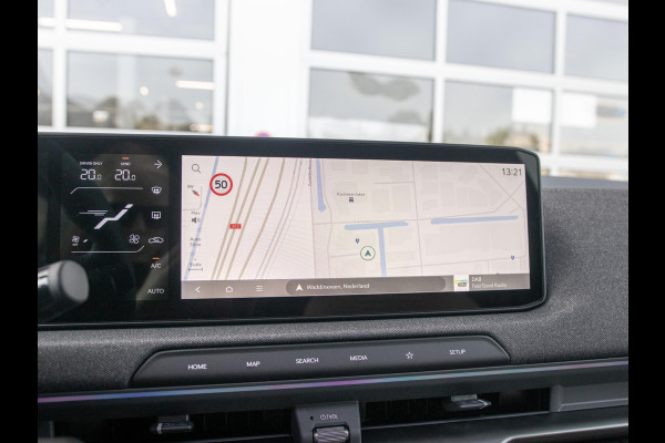 Kia EV2 GT-Line 61 kWh | 5p. | Actieprijs* | Navi. | Clima. | Adapt. Cruise. | Stoel&Stuur Verwarming | Dakrails | 15L Frunk | Harman Kardon | Glazen Kanteldak | Vegan Lederen Stoelbekleding 'GT-Line' | Slimme Parkeerassistentie | Dodehoekcamera