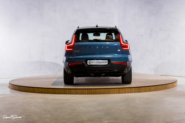 Volvo XC40 Recharge Ultimate 70 kWh | Panoramadak | Adaptieve cruise | Blis | Memory | Harman Kardon |