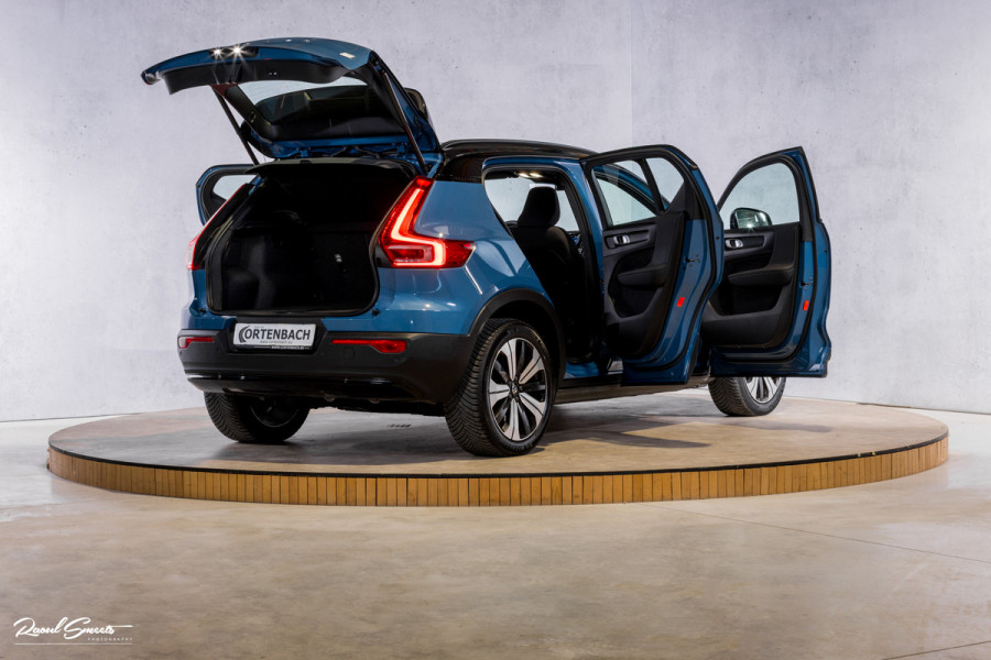 Volvo XC40 Recharge Ultimate 70 kWh | Panoramadak | Adaptieve cruise | Blis | Memory | Harman Kardon |